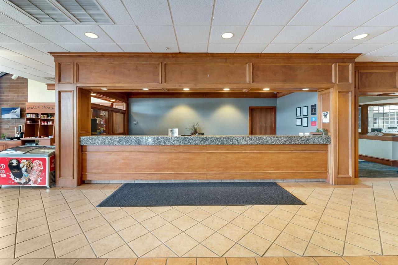 Surestay Plus Hotel By Best Western Price Dış mekan fotoğraf