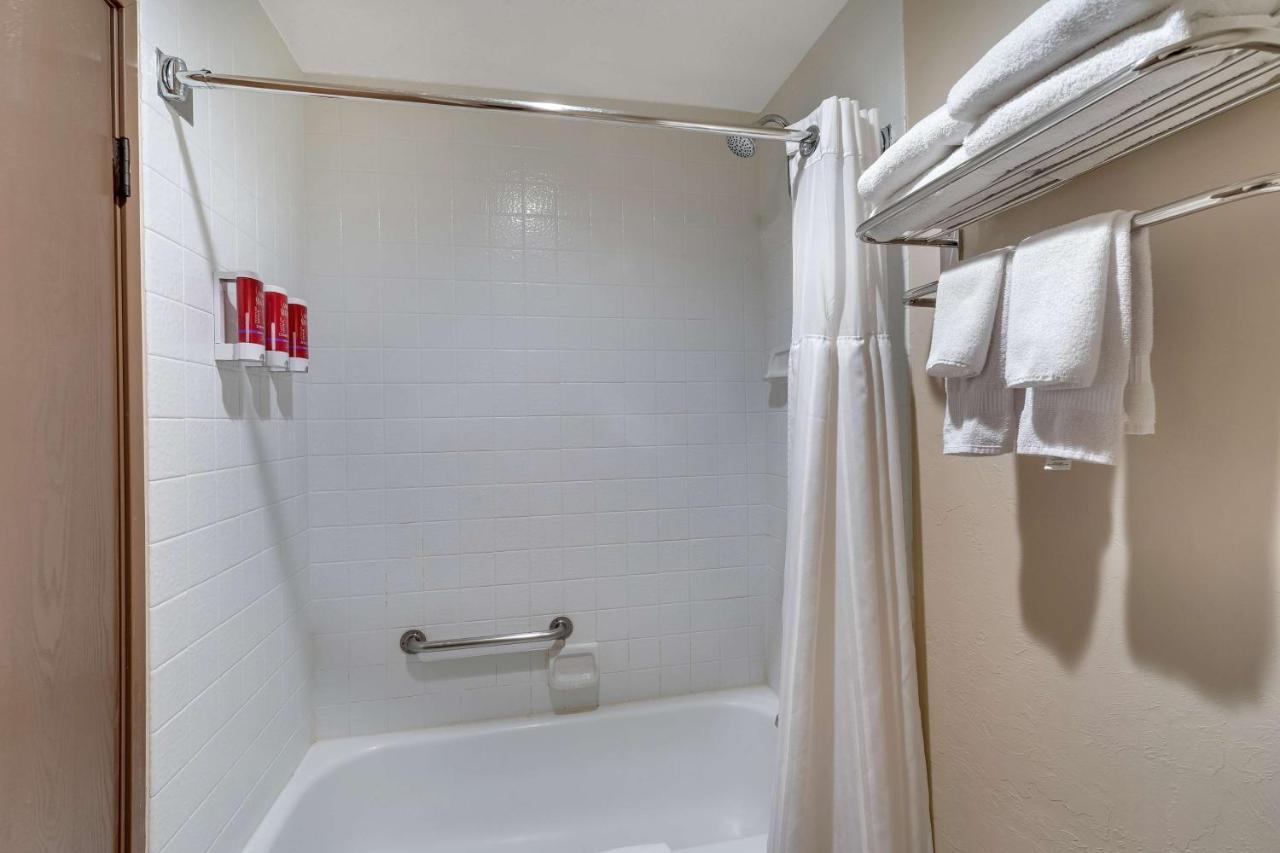 Surestay Plus Hotel By Best Western Price Dış mekan fotoğraf
