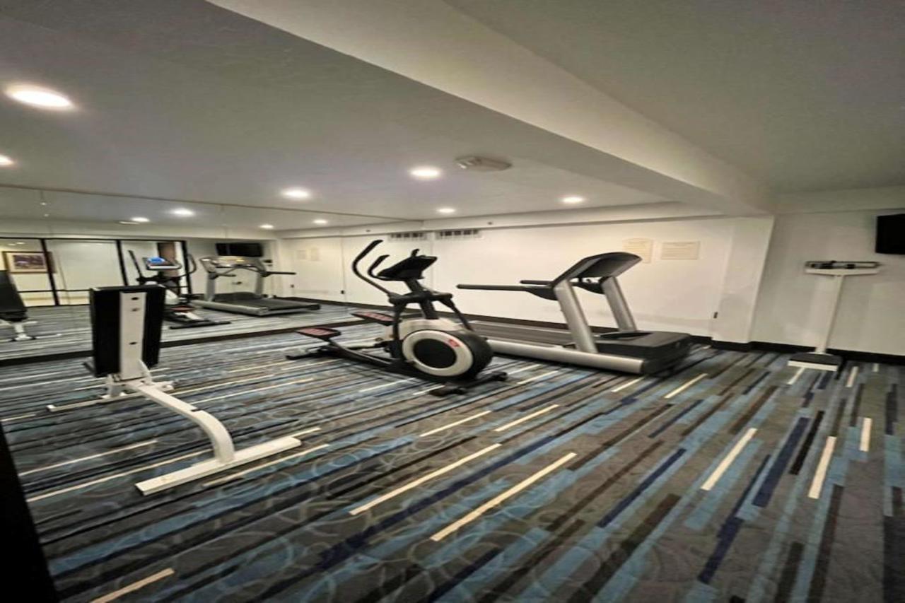 Surestay Plus Hotel By Best Western Price Dış mekan fotoğraf
