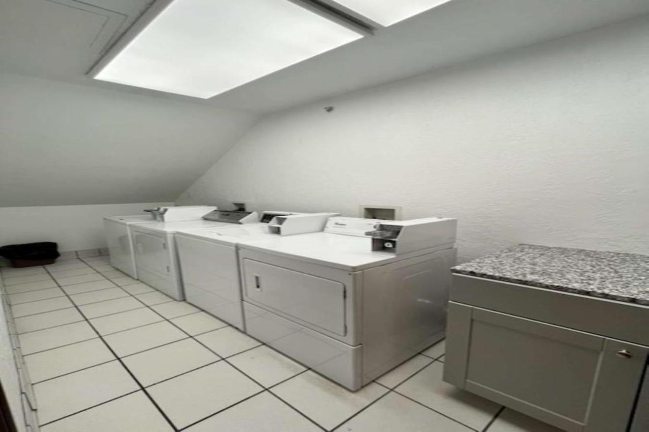 Surestay Plus Hotel By Best Western Price Dış mekan fotoğraf