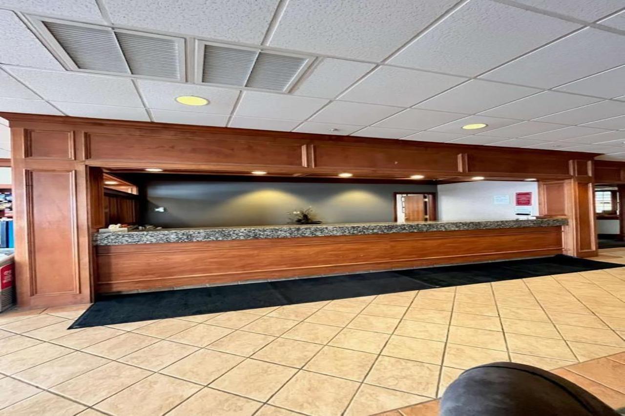 Surestay Plus Hotel By Best Western Price Dış mekan fotoğraf